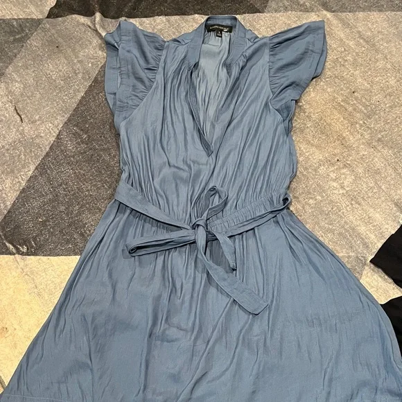 Banana Republic Slate Blue Blouse - Picture 2 of 3